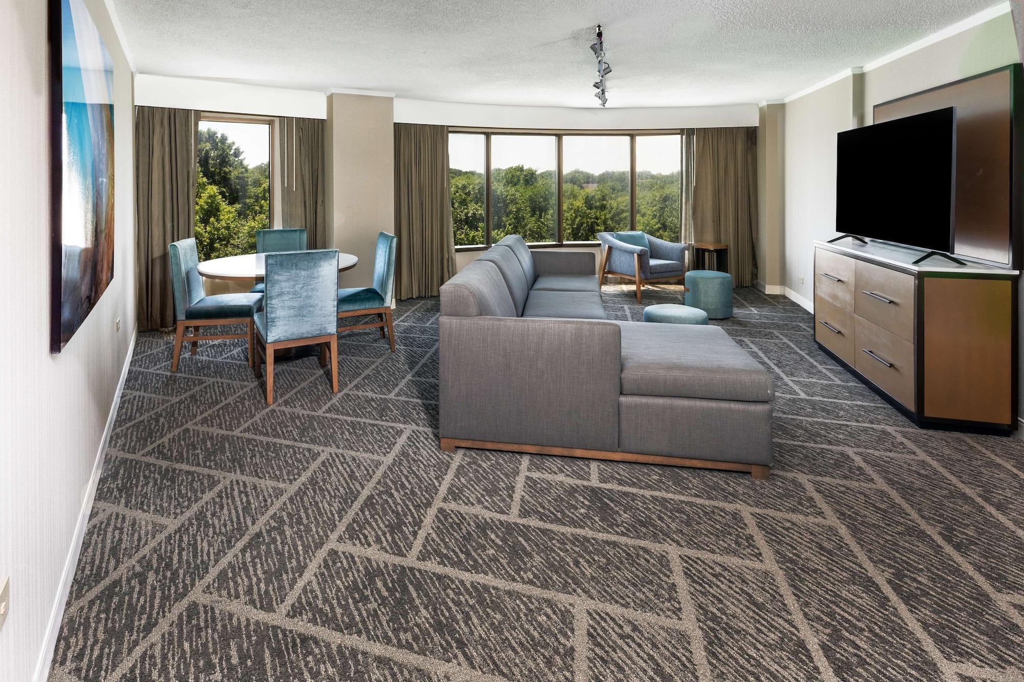 Doubletree By Hilton Tulsa At Warren Place Exteriér fotografie
