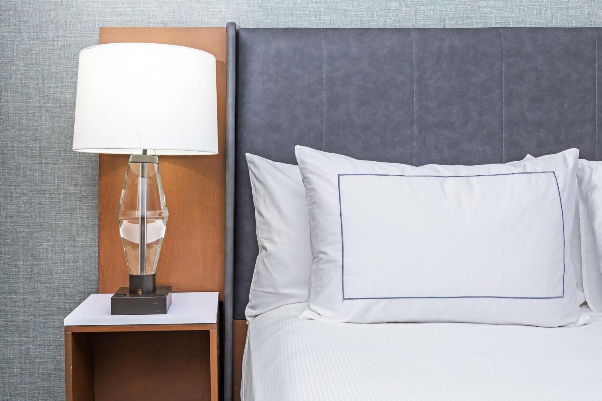 Doubletree By Hilton Tulsa At Warren Place Exteriér fotografie