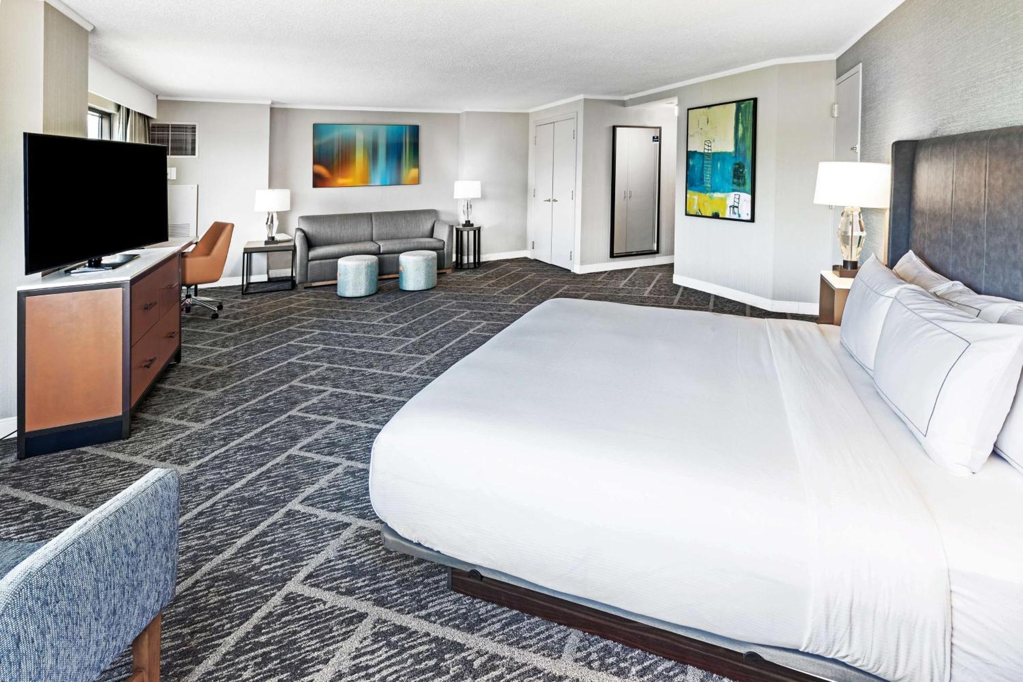 Doubletree By Hilton Tulsa At Warren Place Exteriér fotografie