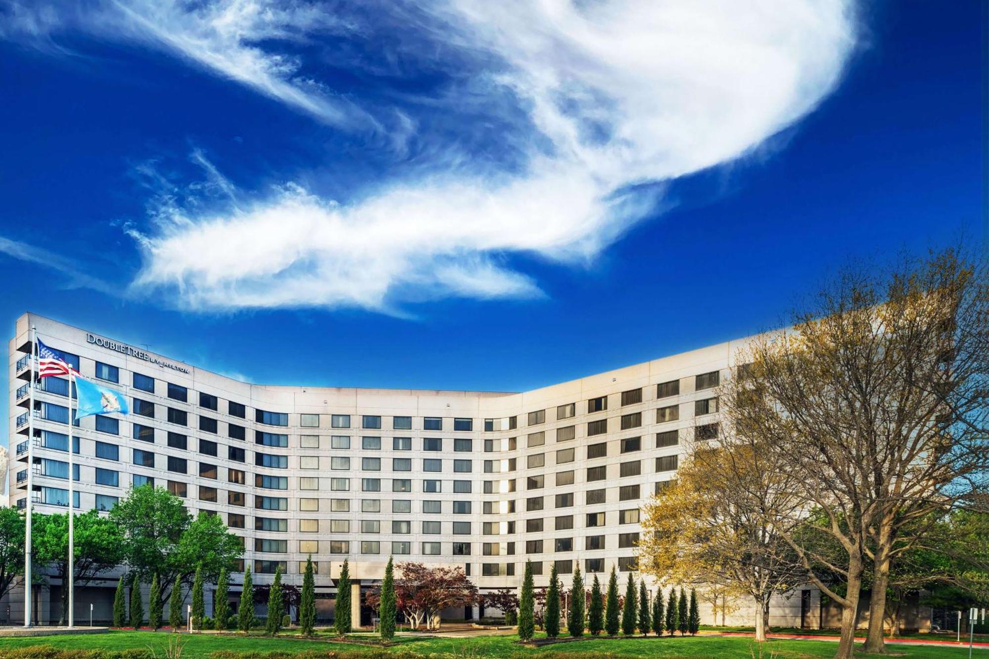 Doubletree By Hilton Tulsa At Warren Place Exteriér fotografie